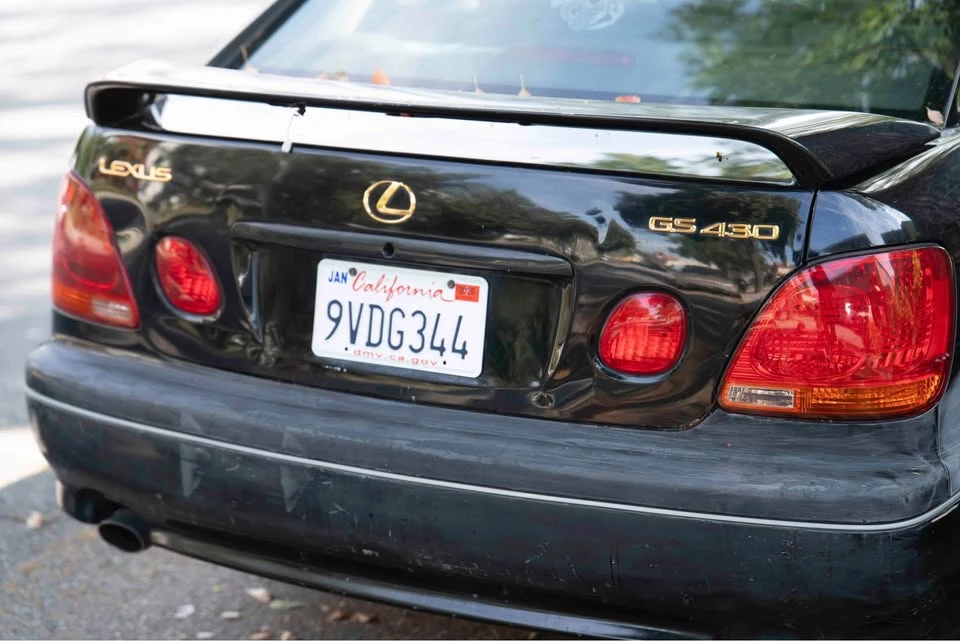 2001 Lexus GS 2nd Gen - Image 10 of 19