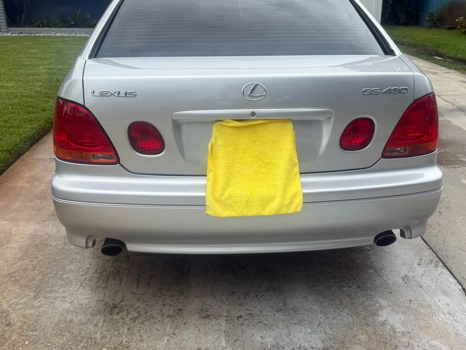 2001 Lexus GS 2nd Gen - Image 2 of 8