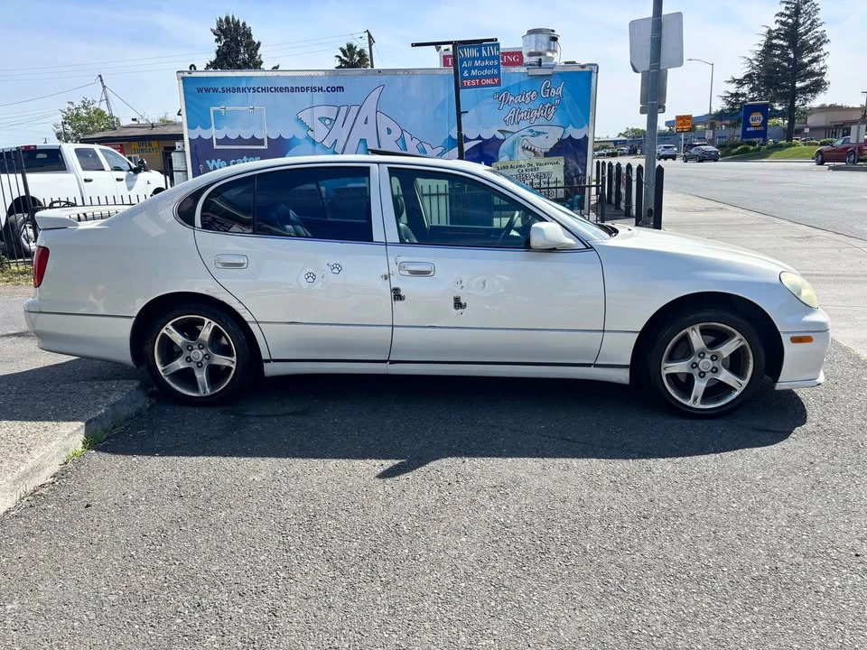 2001 Lexus GS 2nd Gen - Image 5 of 19