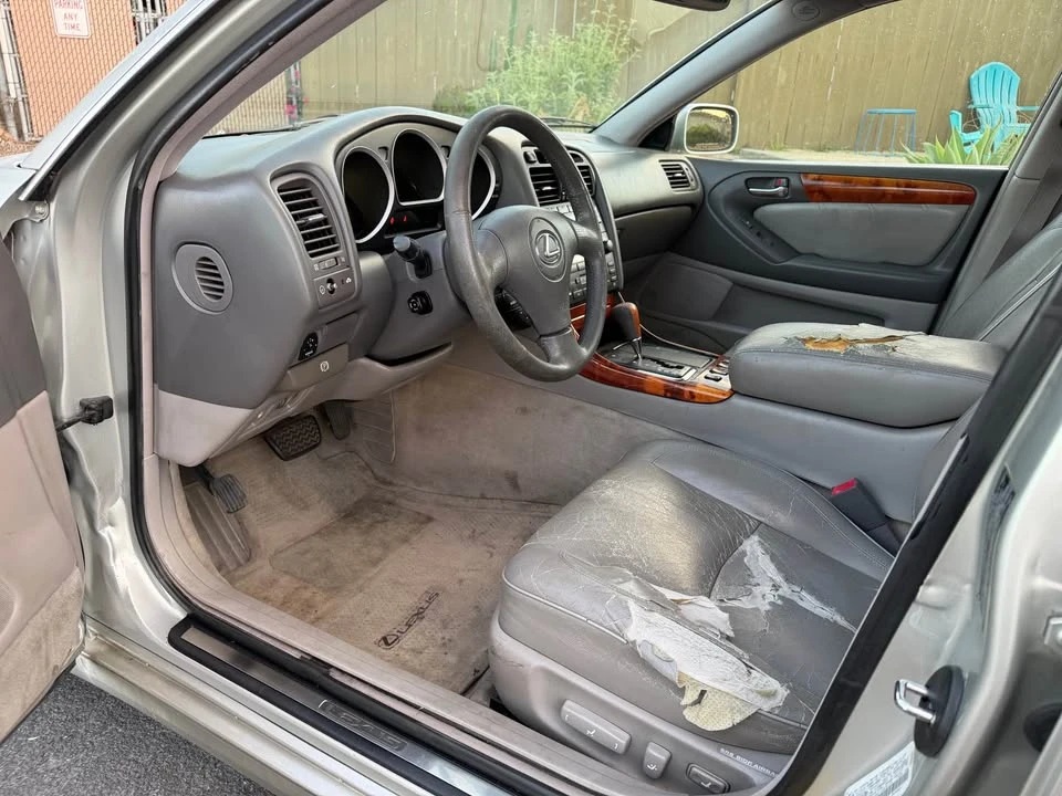 2001 Lexus GS 2nd Gen - Image 13 of 20