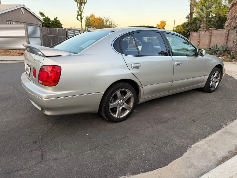 2001 Lexus GS 2nd Gen - Image 3 of 20
