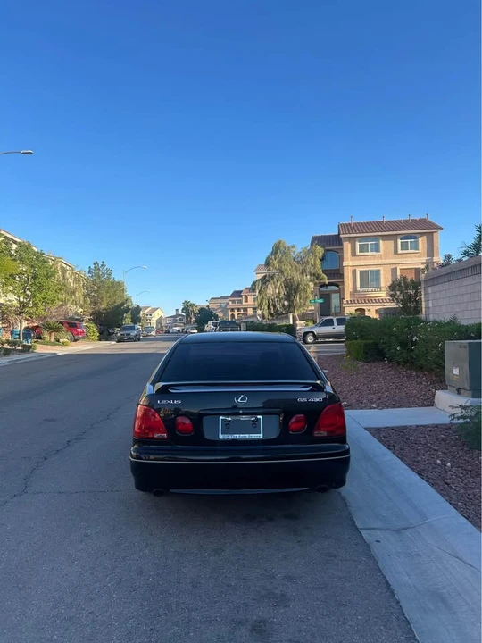 2001 Lexus GS 2nd Gen - Image 4 of 11