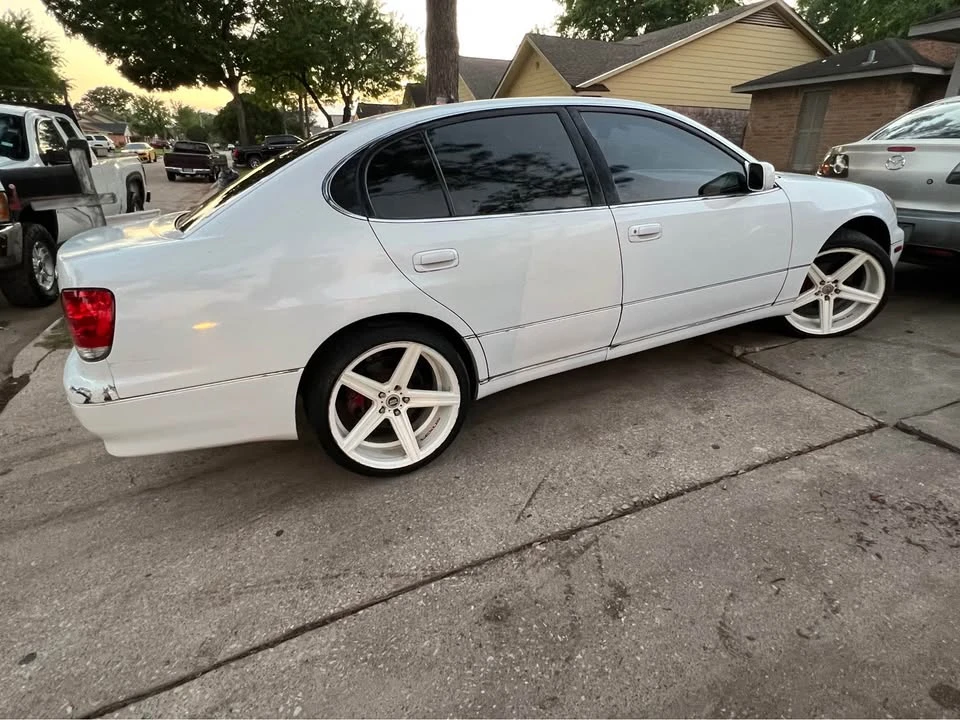 2001 Lexus GS 2nd Gen - Image 2 of 7