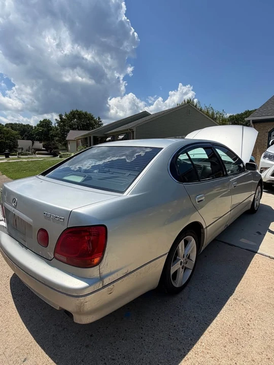 2001 Lexus GS 2nd Gen - Image 4 of 4