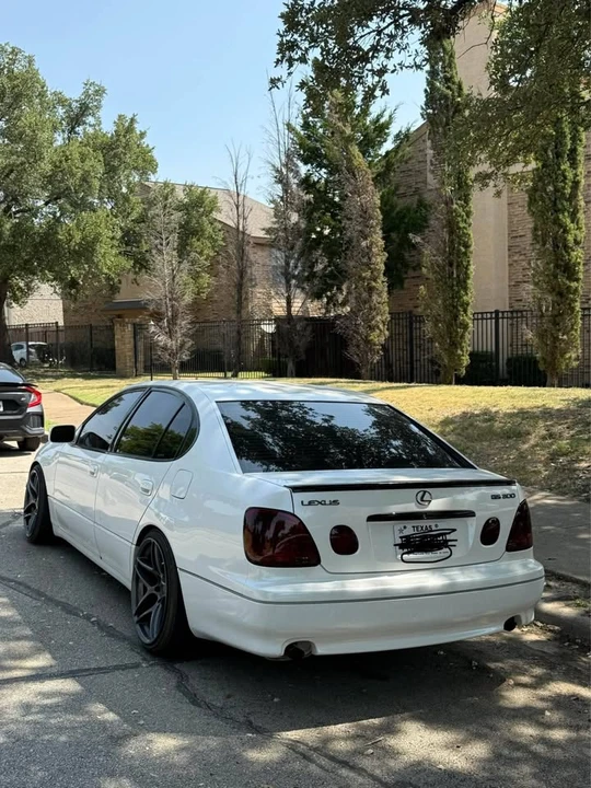 2001 Lexus GS 2nd Gen - Image 4 of 20
