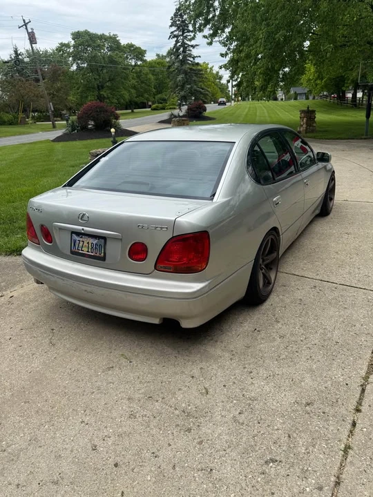 2001 Lexus GS 2nd Gen - Image 2 of 9