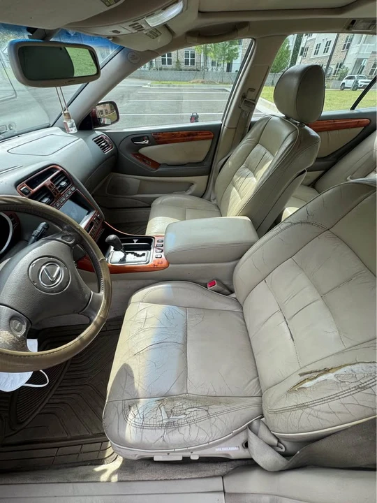 2001 Lexus GS 2nd Gen - Image 10 of 20