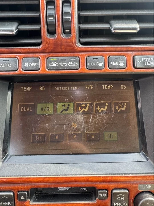 2001 Lexus GS 2nd Gen - Image 18 of 20