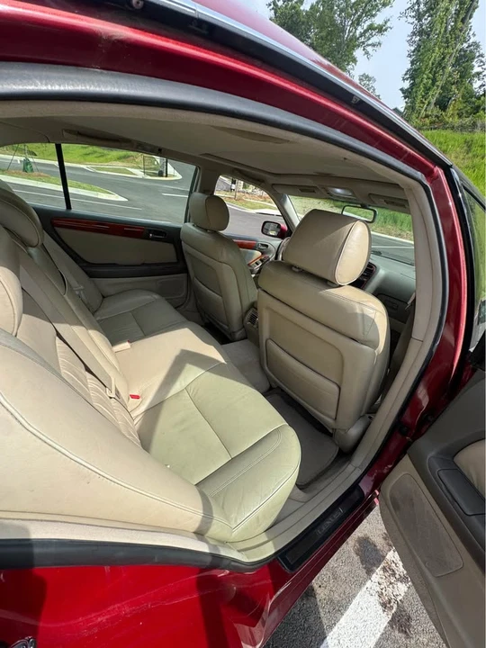 2001 Lexus GS 2nd Gen - Image 14 of 20