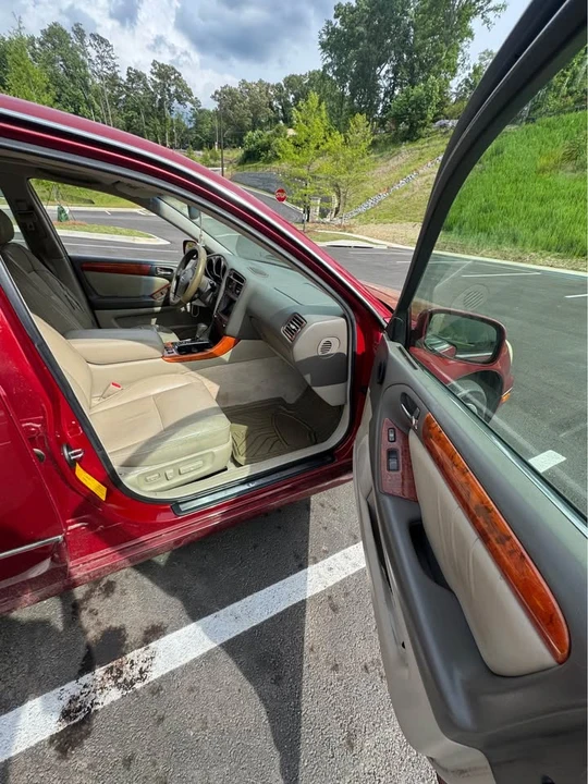 2001 Lexus GS 2nd Gen - Image 15 of 20
