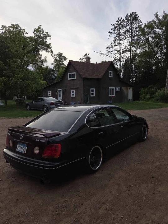 2001 Lexus GS 2nd Gen - Image 3 of 5