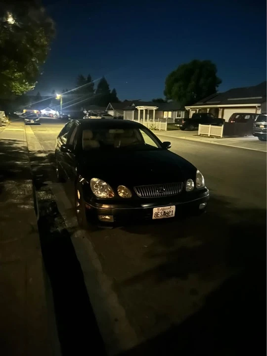2001 Lexus GS 2nd Gen - Image 3 of 8