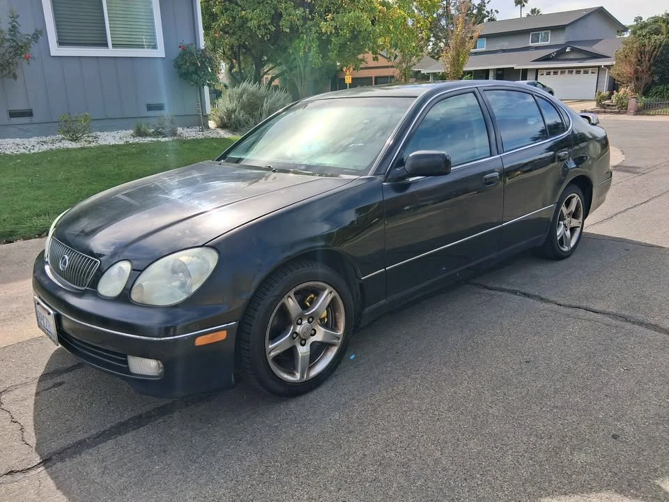 2001 Lexus GS 2nd Gen - Image 2 of 10
