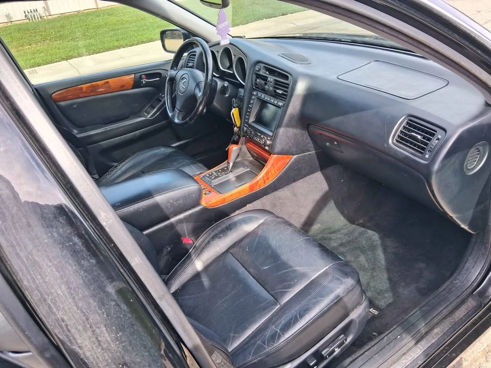 2001 Lexus GS 2nd Gen - Image 6 of 10
