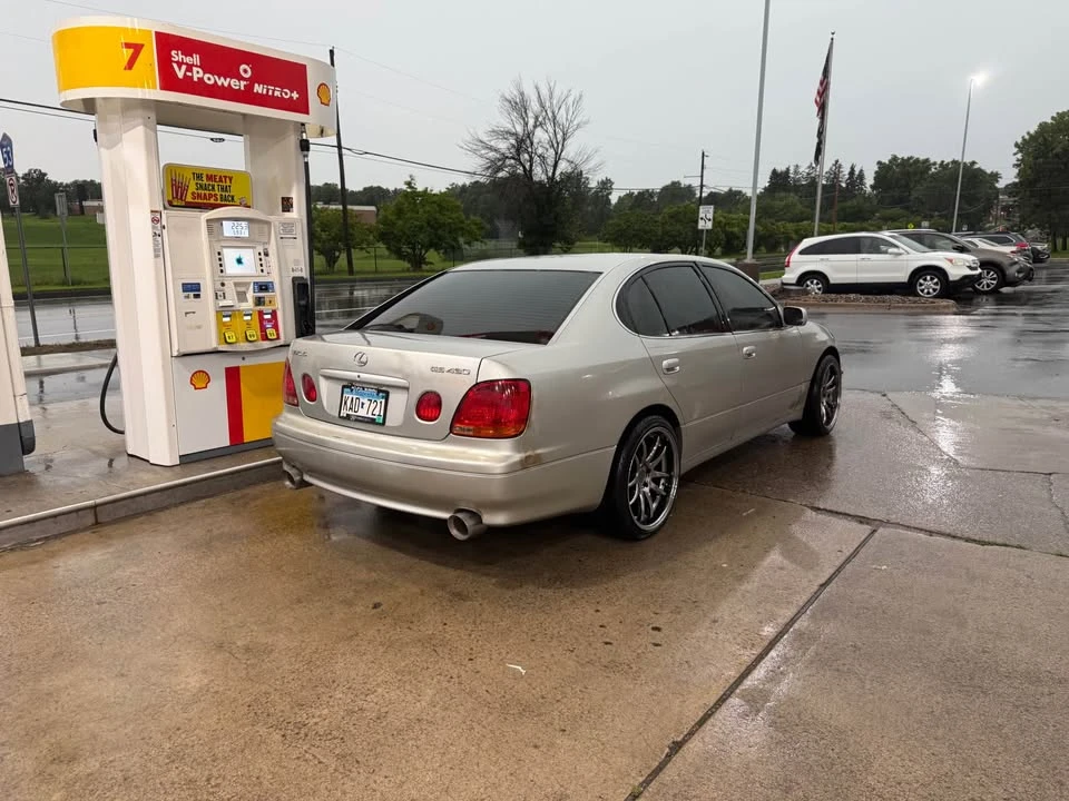 2001 Lexus GS 2nd Gen - Image 4 of 7