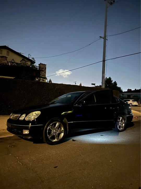 2001 Lexus GS 2nd Gen - Image 3 of 11