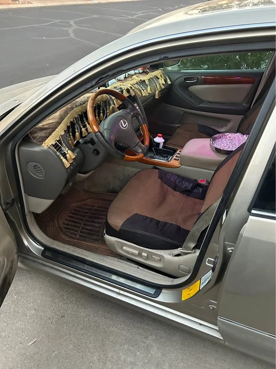 2001 Lexus GS 2nd Gen - Image 8 of 9