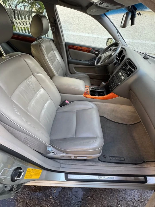 2001 Lexus GS 2nd Gen - Image 7 of 9