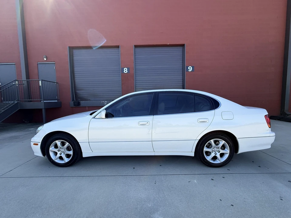 2001 Lexus GS 2nd Gen - Image 16 of 31
