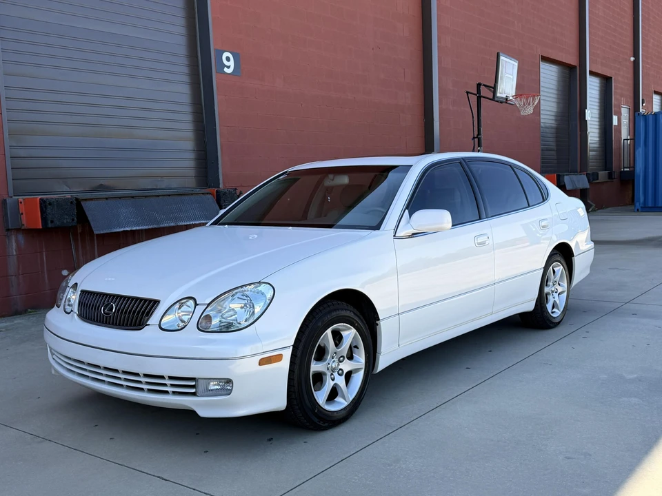 2001 Lexus GS 2nd Gen - Image 10 of 31