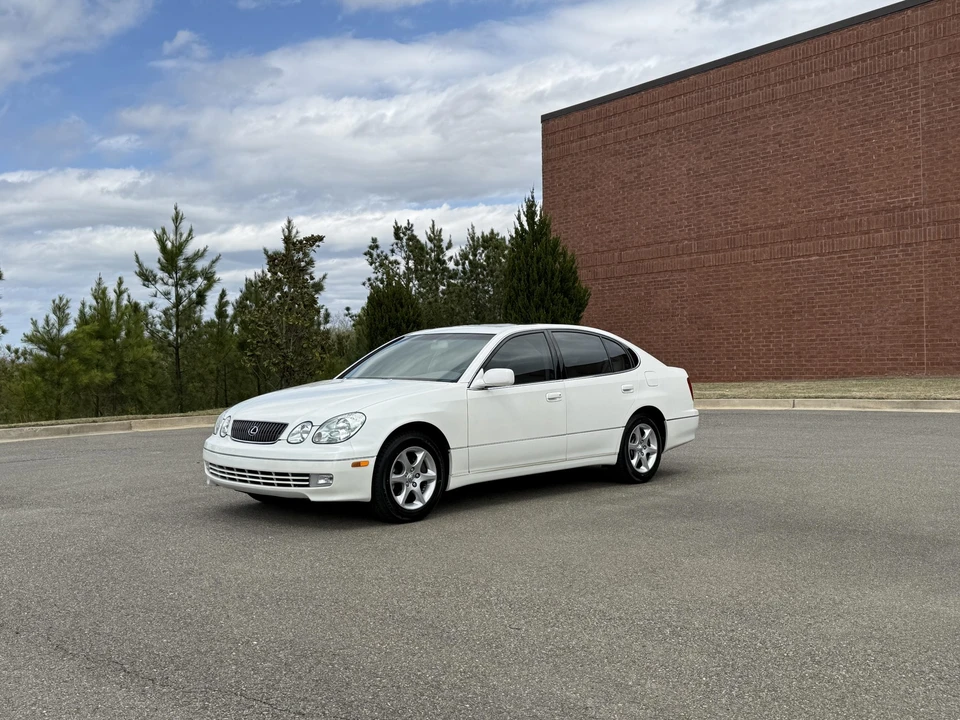 2001 Lexus GS 2nd Gen - Image 12 of 31
