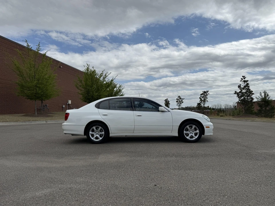 2001 Lexus GS 2nd Gen - Image 25 of 31