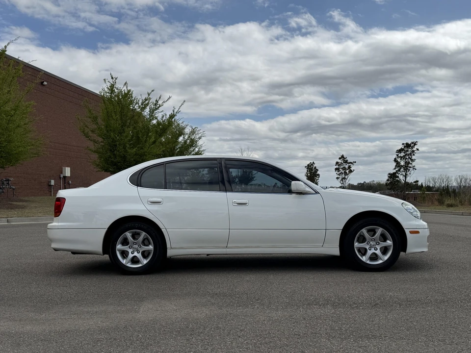 2001 Lexus GS 2nd Gen - Image 22 of 31