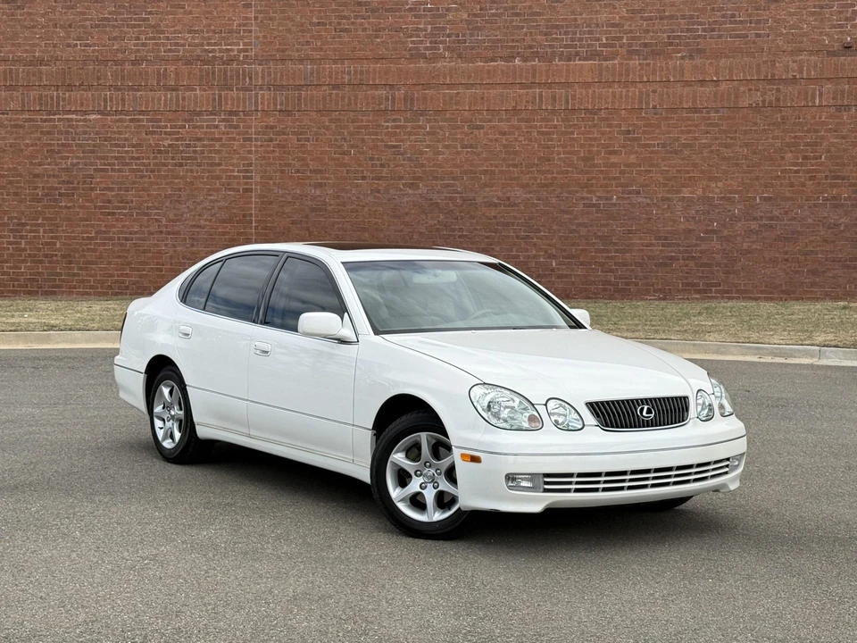 2001 Lexus GS 2nd Gen - Image 28 of 31