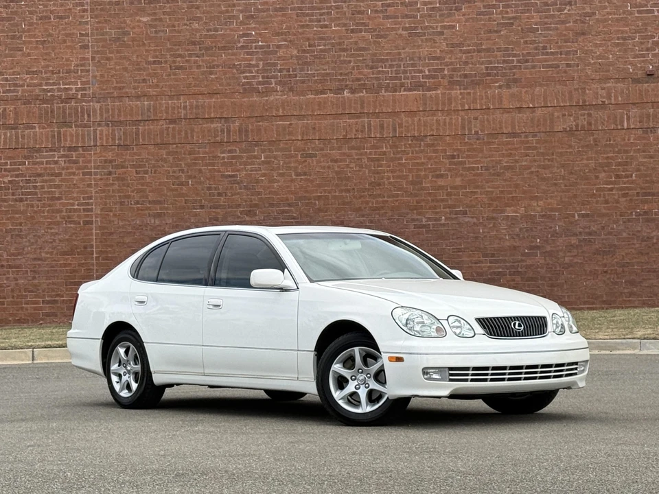 2001 Lexus GS 2nd Gen - Image 26 of 31