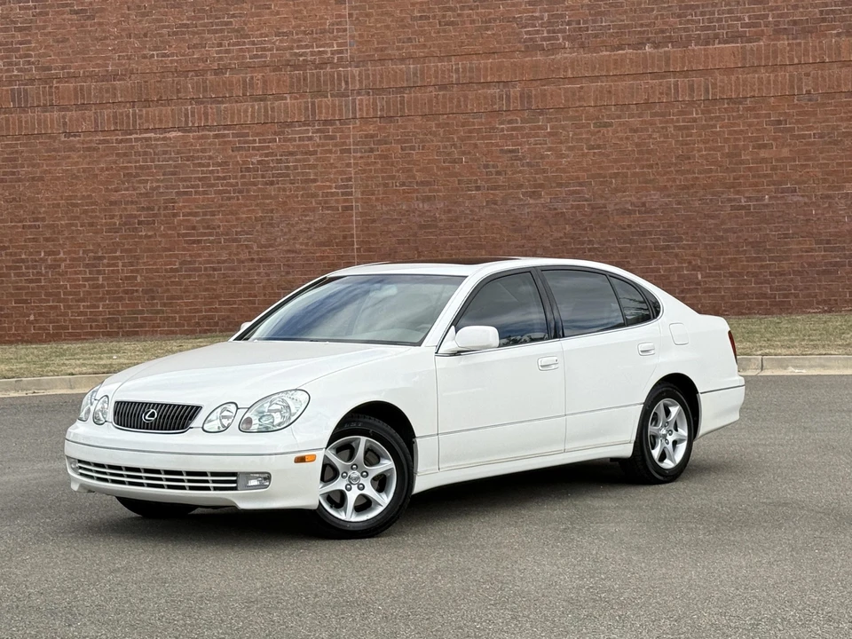 2001 Lexus GS 2nd Gen - Image 9 of 31