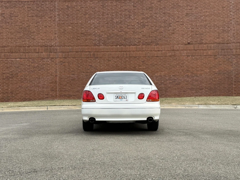 2001 Lexus GS 2nd Gen - Image 17 of 31