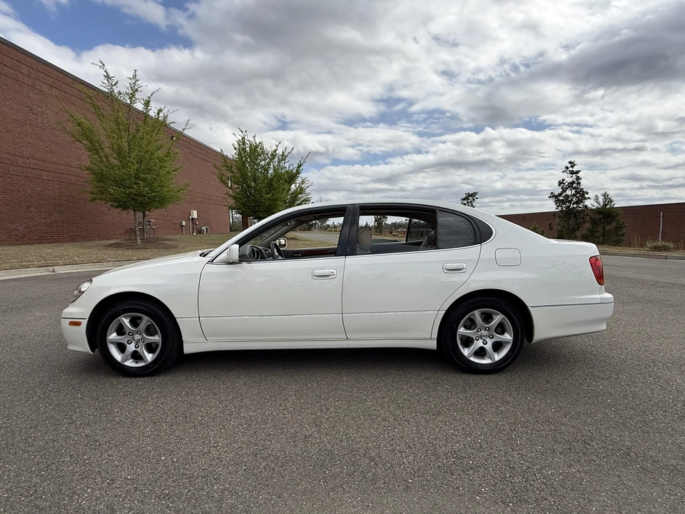 2001 Lexus GS 2nd Gen - Image 14 of 31