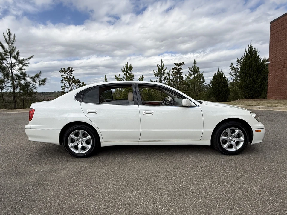 2001 Lexus GS 2nd Gen - Image 23 of 31
