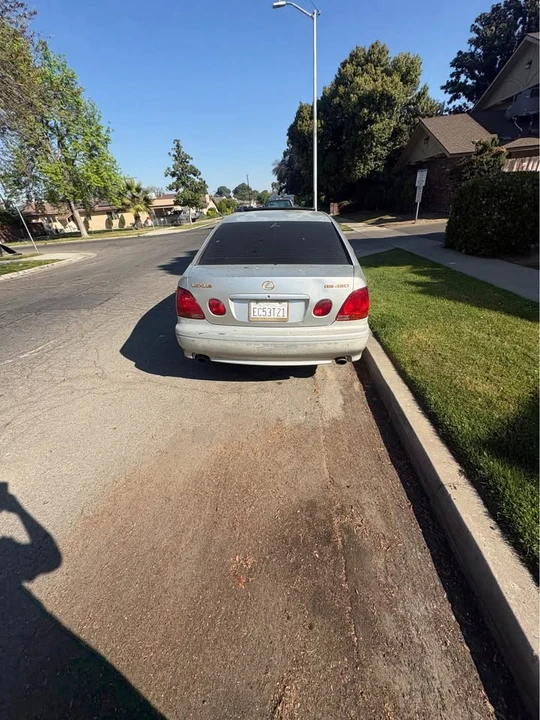 2001 Lexus GS 2nd Gen - Image 4 of 4