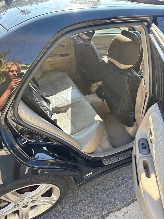2001 Lexus IS 1st Gen - Image 11 of 12