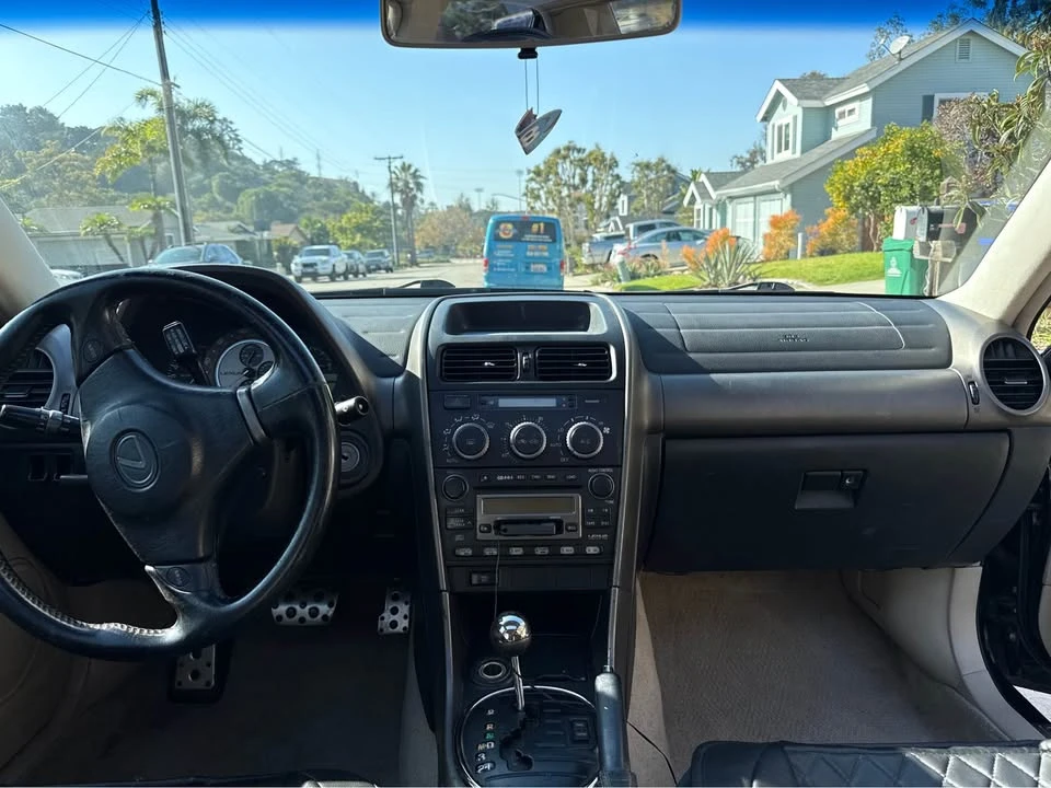 2001 Lexus IS 1st Gen - Image 8 of 12