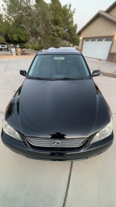 2001 Lexus IS 1st Gen - Image 2 of 8