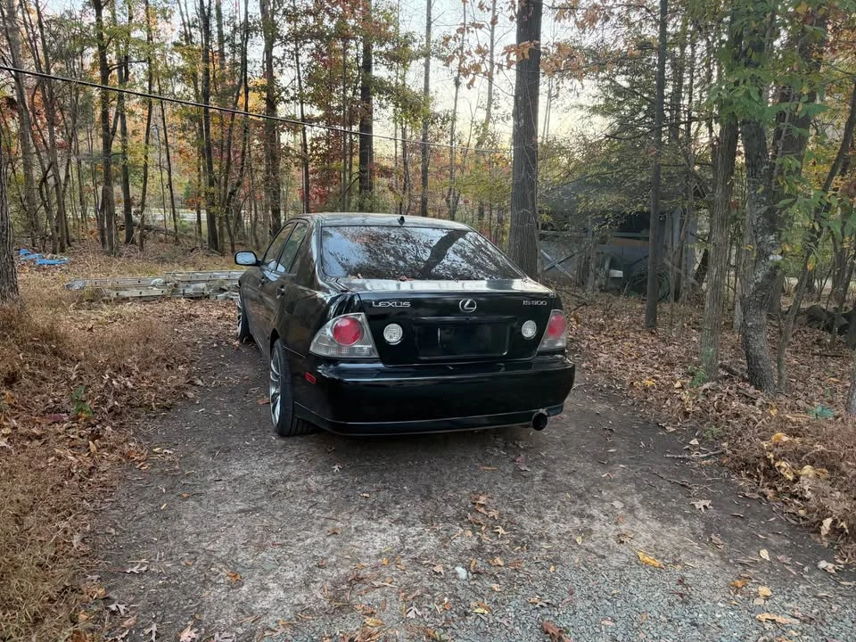 2001 Lexus IS 1st Gen - Image 5 of 5