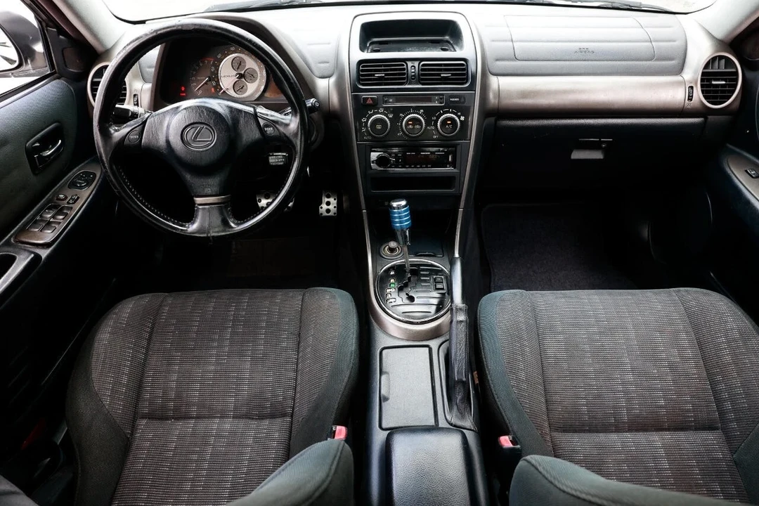 2001 Lexus IS 1st Gen - Image 2 of 21