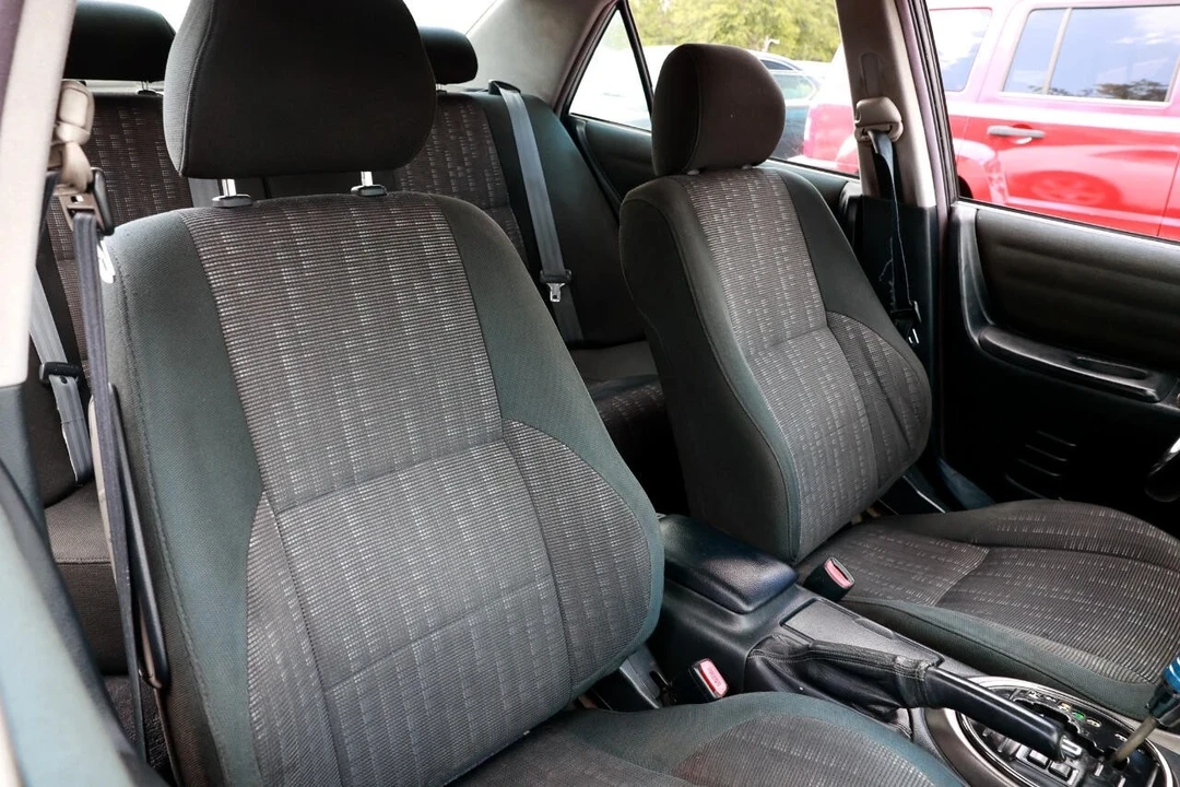 2001 Lexus IS 1st Gen - Image 18 of 21