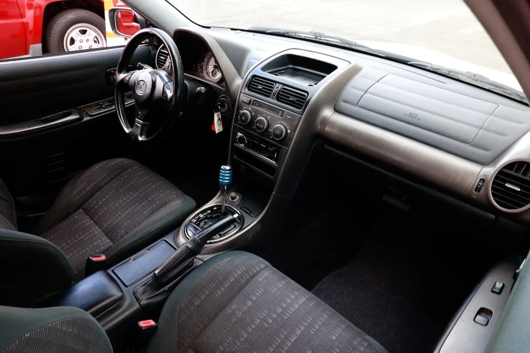 2001 Lexus IS 1st Gen - Image 16 of 21