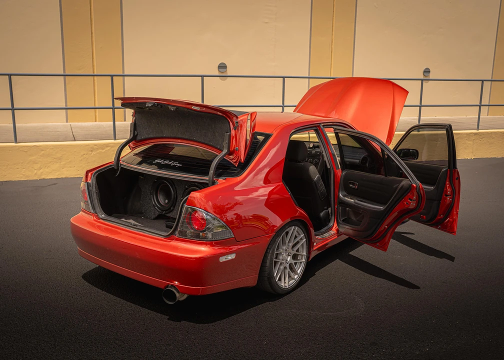 2001 Lexus IS 1st Gen - Image 12 of 31