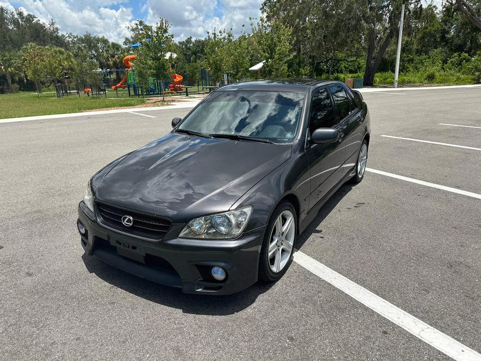 2001 Lexus IS 1st Gen - Image 7 of 31