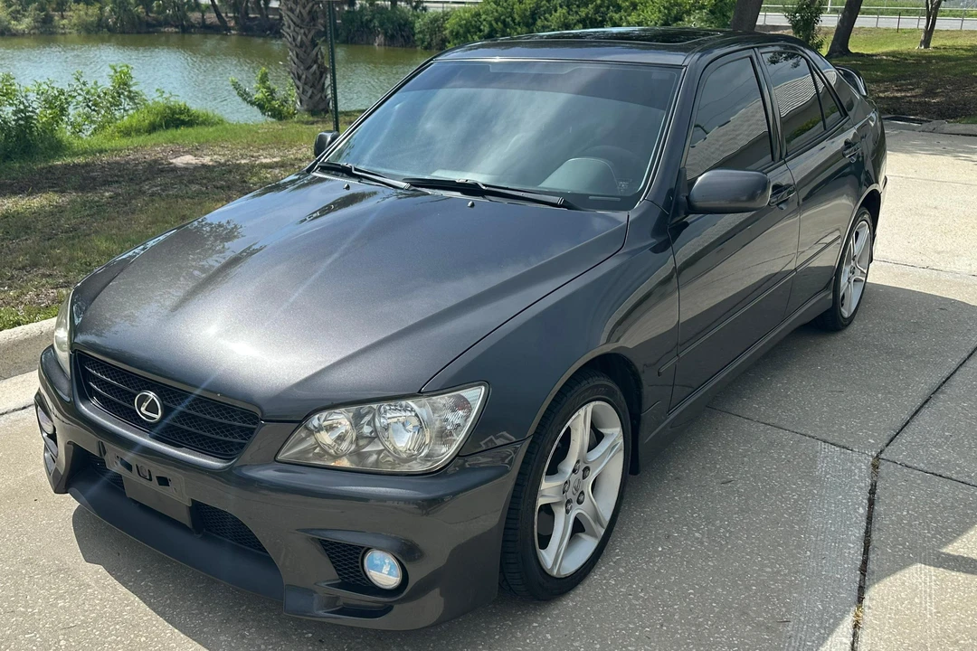 2001 Lexus IS 1st Gen - Image 8 of 31