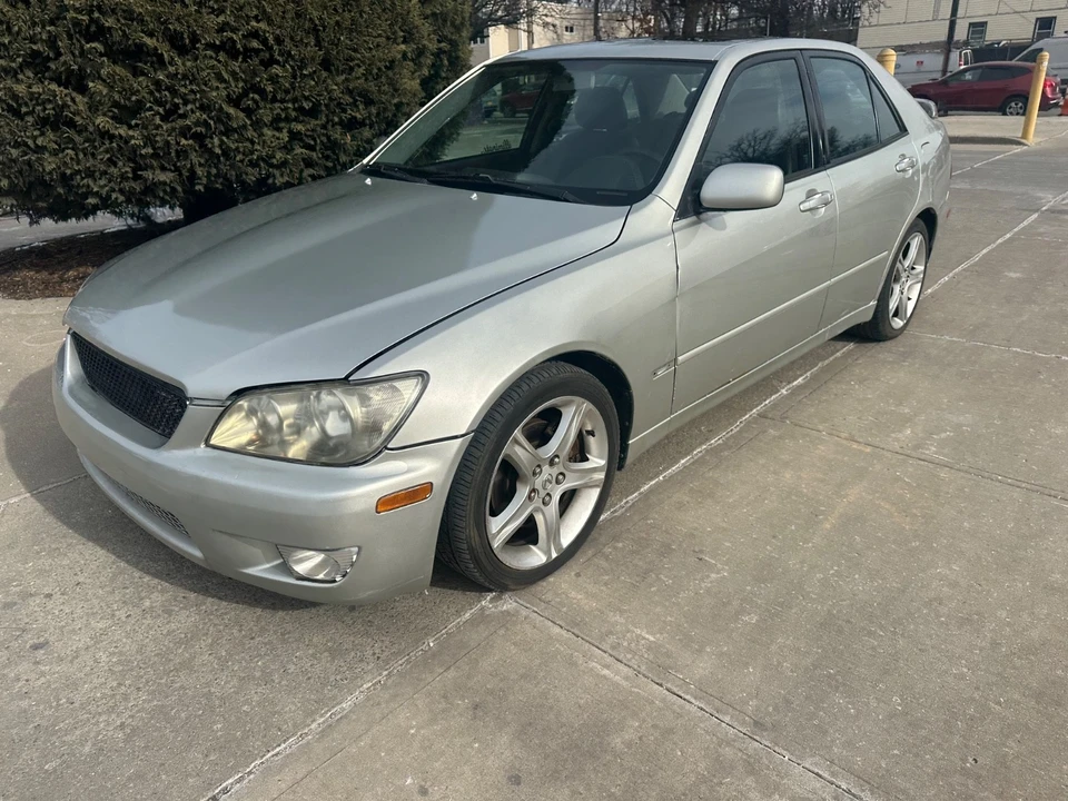 2001 Lexus IS 1st Gen - Image 4 of 25