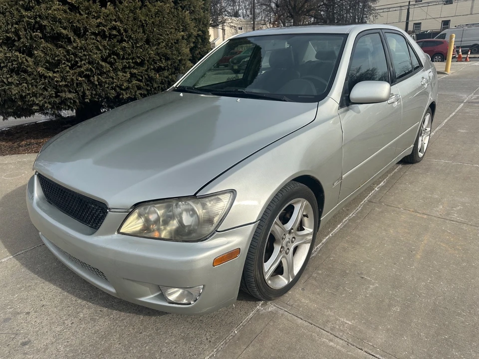 2001 Lexus IS 1st Gen - Image 3 of 25