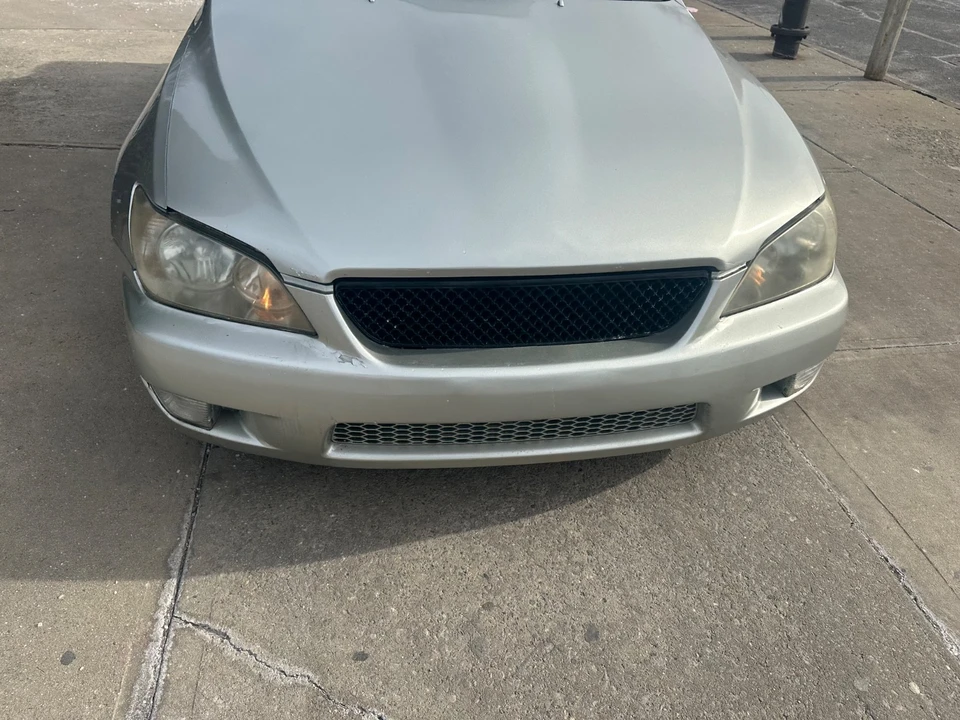 2001 Lexus IS 1st Gen - Image 10 of 25