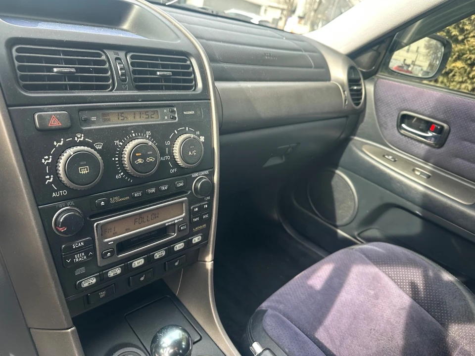 2001 Lexus IS 1st Gen - Image 22 of 25