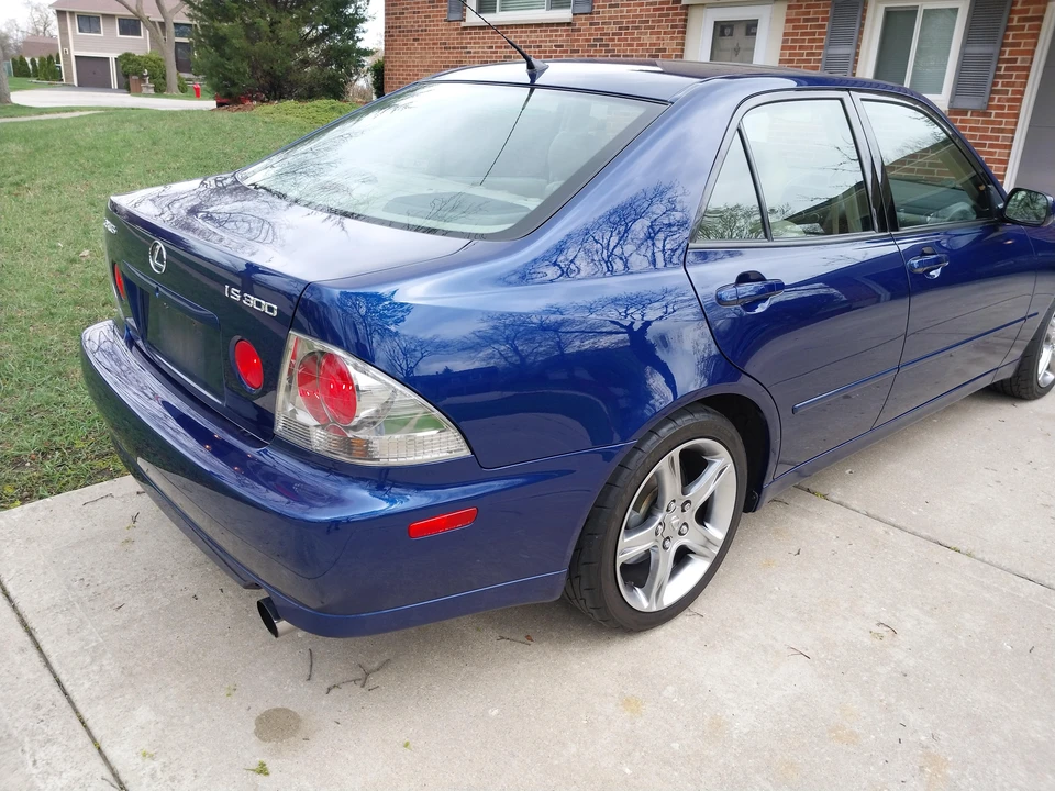 2001 Lexus IS 1st Gen - Image 20 of 31