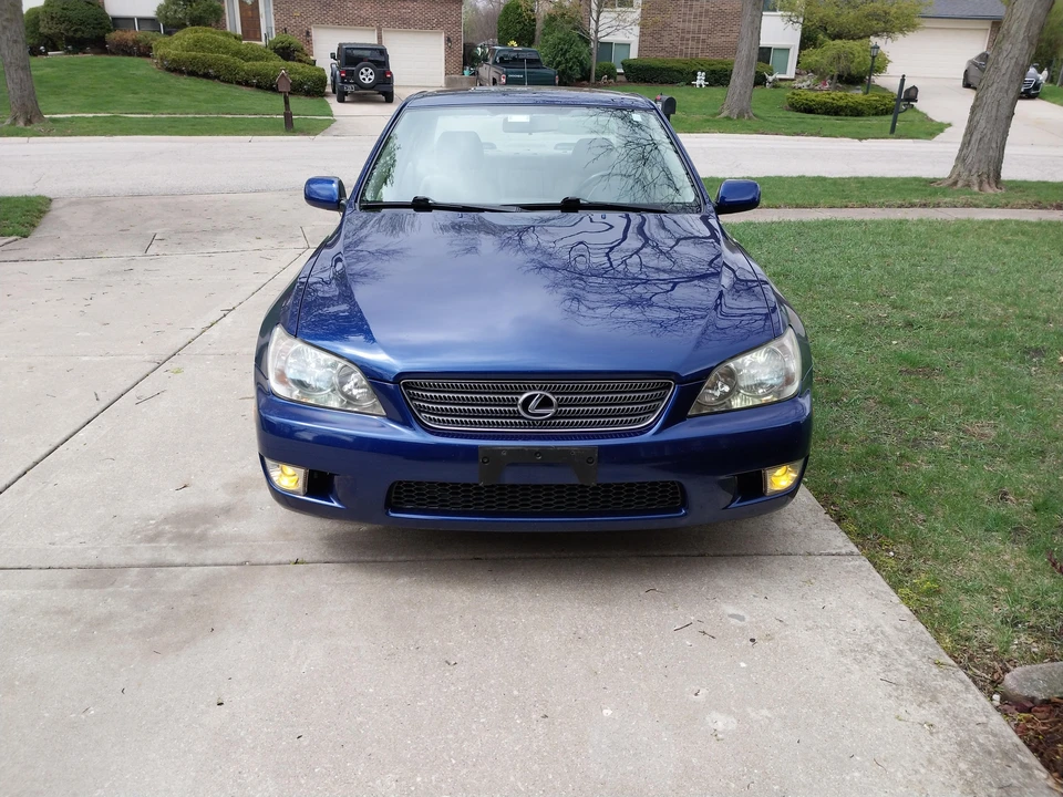 2001 Lexus IS 1st Gen - Image 6 of 31